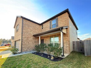 9662 Caney Trails Rd in Cut And Shoot, TX - Building Photo - Building Photo