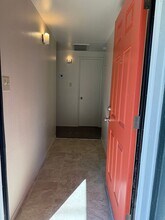 1209 Colgate Dr in Davis, CA - Foto de edificio - Building Photo