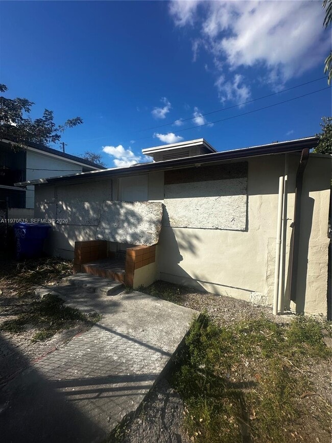 1919 SW 2nd St in Miami, FL - Building Photo - Building Photo