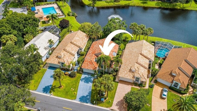6866 Briarlake Cir in West Palm Beach, FL - Foto de edificio - Building Photo