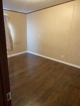 512 Jordan Ave in Cleveland, TX - Building Photo - Building Photo