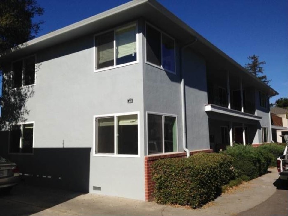 838 Fremont Street in Menlo Park, CA - Building Photo