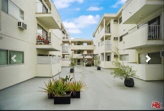 960 Larrabee St, Unit Beatrix Makray in West Hollywood, CA - Foto de edificio - Building Photo