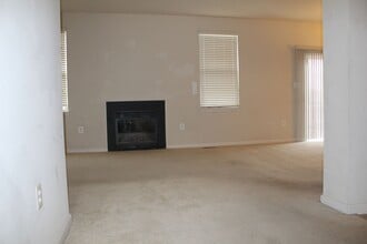 2616 Brownstone Dr in Dover, PA - Building Photo - Building Photo