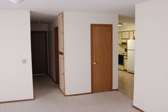 6773-6775 S Kathleen Cir in Fayetteville, AR - Building Photo - Building Photo