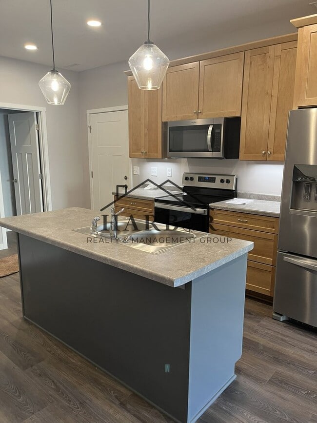 1503 4th Ave SE in Kasson, MN - Building Photo - Building Photo