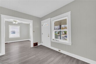 14117 Sylvia Ave in Cleveland, OH - Building Photo - Building Photo
