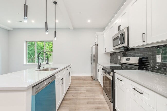 631 N Preston St in Philadelphia, PA - Building Photo - Building Photo