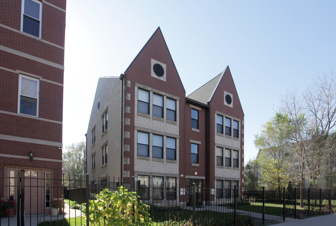 635 E 41st St in Chicago, IL - Building Photo