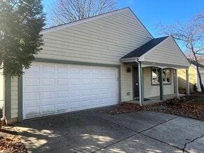 1748 Brookdale Rd in Naperville, IL - Building Photo - Building Photo