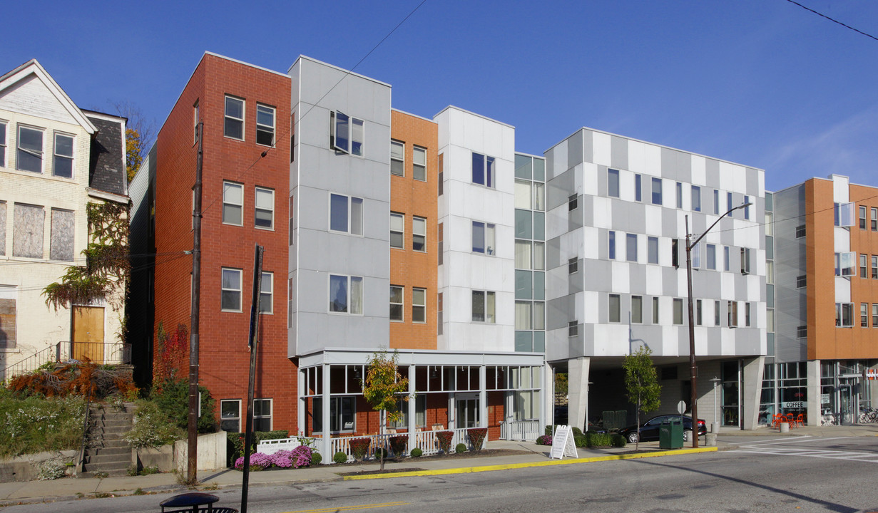 Fairmont Apartments in Pittsburgh, PA - Building Photo