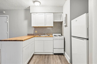 147 E 37th St, Unit 3 in New York, NY - Foto de edificio - Building Photo