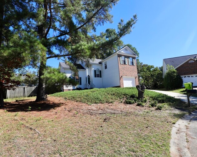 property at 21 N Trace Ct