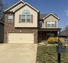 739 Gaine Lynn Dr in Clarksville, TN - Building Photo