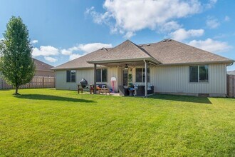 4443 Somerset Dr in Battlefield, MO - Building Photo - Building Photo