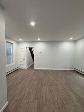 407 Elm St in Kearny, NJ - Building Photo - Building Photo