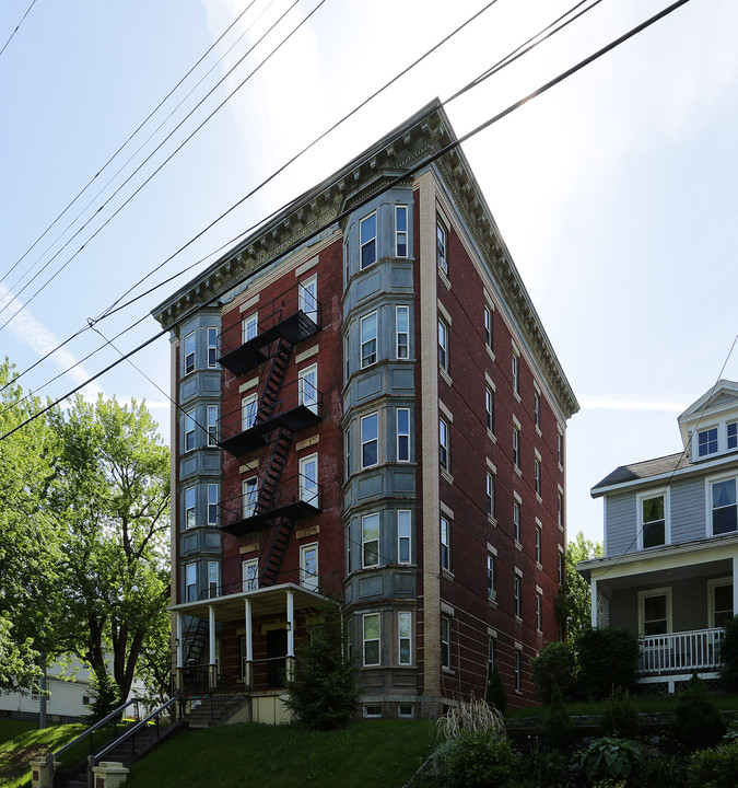 Pine Hills Apartments in Albany, NY - Building Photo