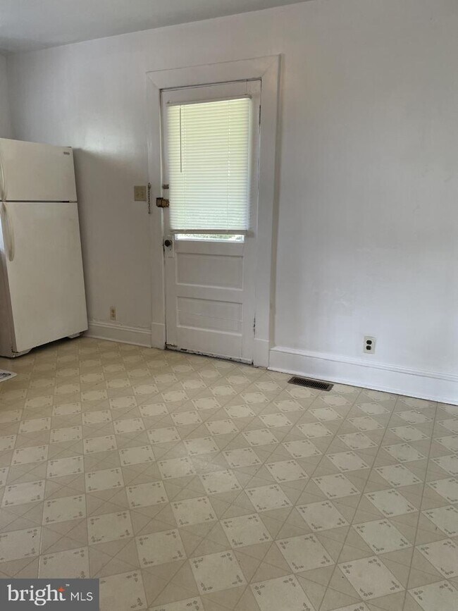 1417 Hanover St-Unit -APT A in Fredericksburg, VA - Building Photo - Building Photo