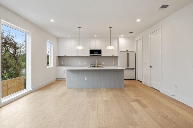 property at 732 Springdale Rd