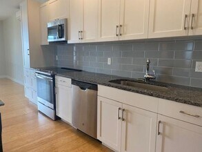 95 Cranston St in Providence, RI - Building Photo - Building Photo