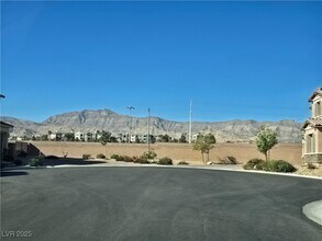 10486 Mount Mitchell Ct in Las Vegas, NV - Building Photo - Building Photo