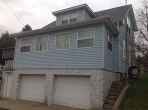 384 Gilmore St in Morgantown, WV - Foto de edificio - Building Photo