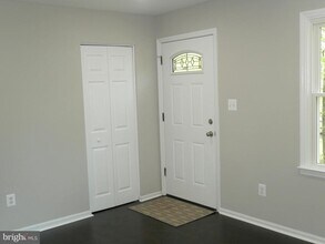 35600 Sassafras Dr in Round Hill, VA - Building Photo - Building Photo