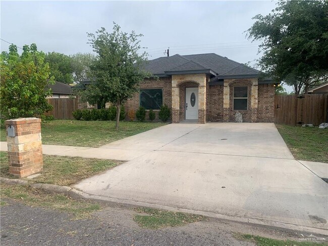 property at 12 E Northpoint Dr