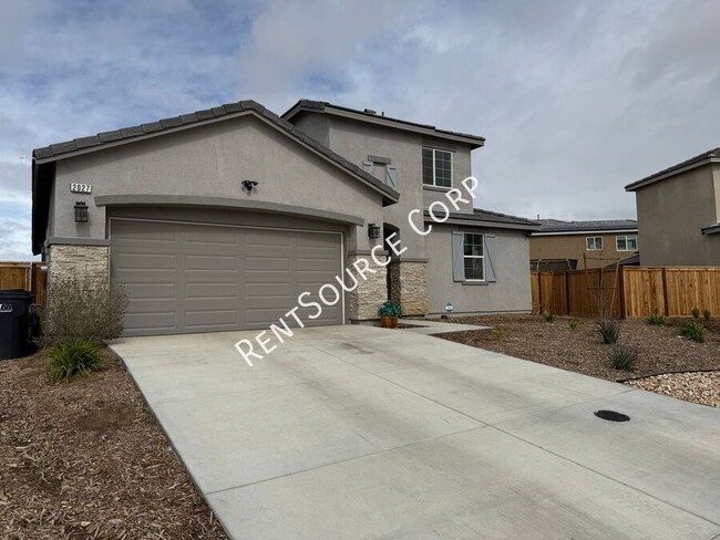 2027 Basswood Ct in Rosamond, CA - Building Photo - Building Photo
