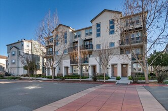 796 Garden St in Milpitas, CA - Foto de edificio - Building Photo