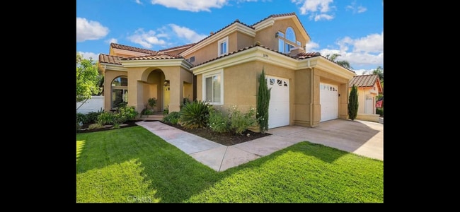 32795 Valentino Way in Temecula, CA - Building Photo - Building Photo