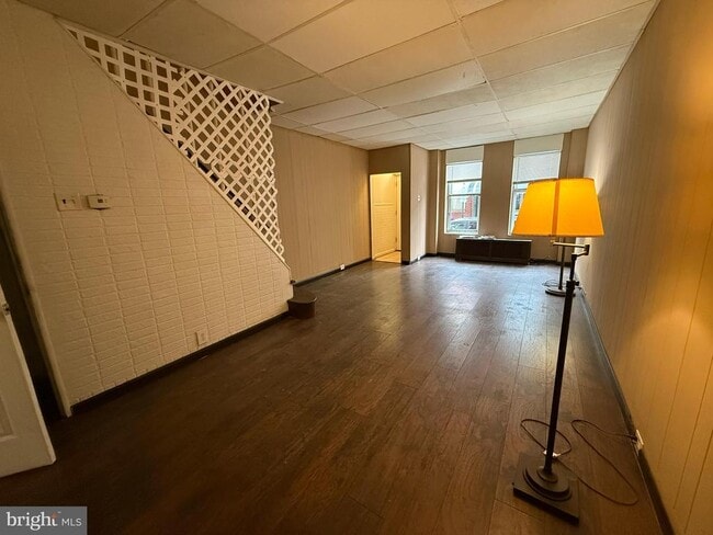 property at 1816 S Chadwick St