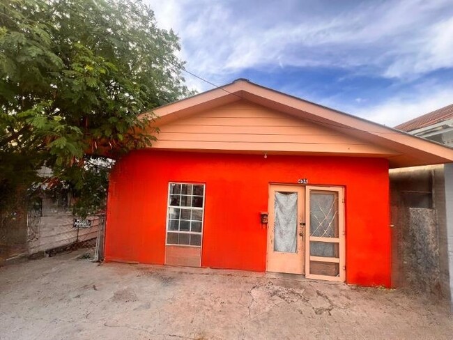 property at 406 Grant St