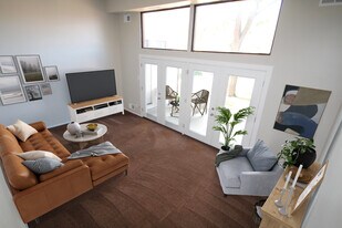 235 West in Washington, PA - Building Photo