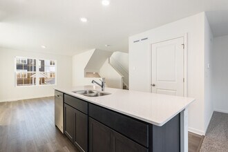 1059 Briar Gln Ct in Hampshire, IL - Building Photo - Building Photo