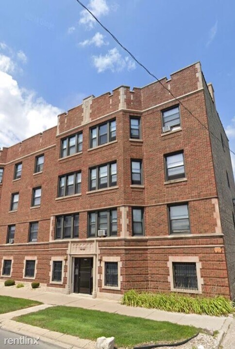 1553 W 83rd St in Chicago, IL - Building Photo