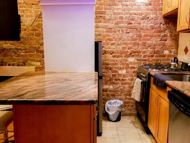 156 W 15th St-Unit -1C in New York, NY - Foto de edificio - Building Photo