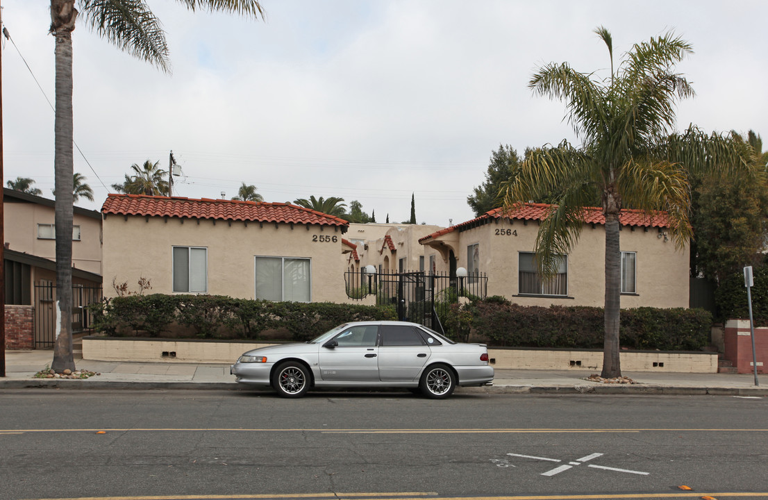 2556-2564 Broadway in San Diego, CA - Foto de edificio