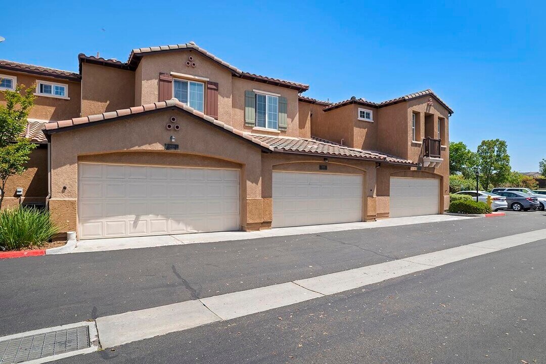 13020 Carita Cove in San Diego, CA - Building Photo