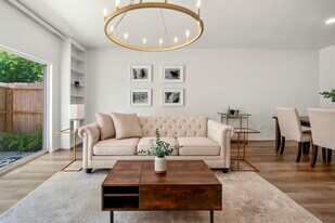 14703 Barryknoll Ln in Houston, TX - Building Photo