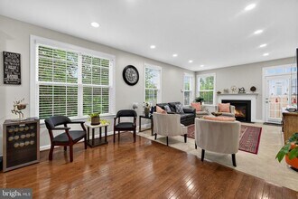 41676 Blue Grama Cir in Aldie, VA - Building Photo - Building Photo