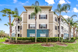 Halston Park Central in Orlando, FL - Building Photo - Building Photo