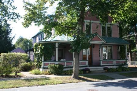 39 Ludlow Street in Saratoga Springs, NY - Building Photo