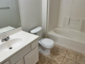 879 Fairview Dr in Fort Walton Beach, FL - Building Photo - Building Photo