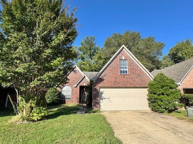 8337 Regal Bend Dr in Olive Branch, MS - Building Photo - Building Photo