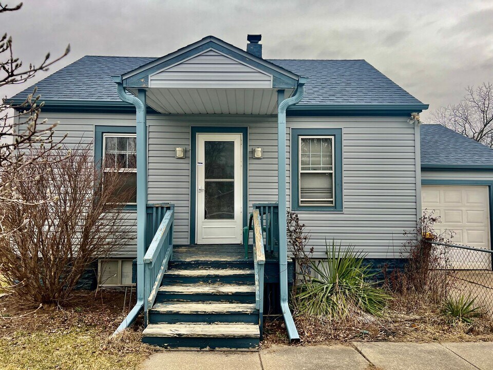 844 Marie Ave in Machesney Park, IL - Building Photo