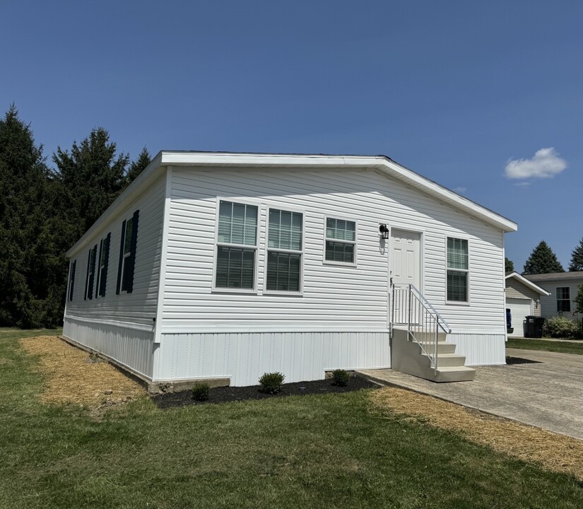 105 S 4th St in Cardington, OH - Building Photo