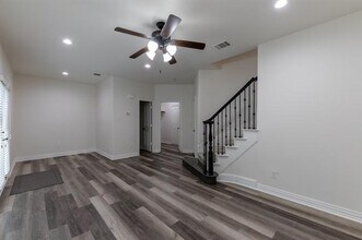 2645 Villa Di Lago Dr in Grand Prairie, TX - Building Photo - Building Photo