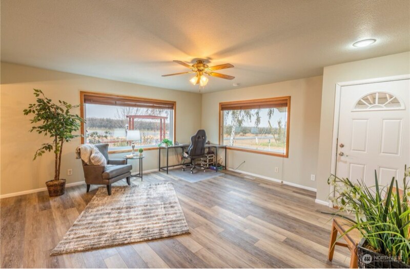 21855 Rd 7 NW in Quincy, WA - Building Photo