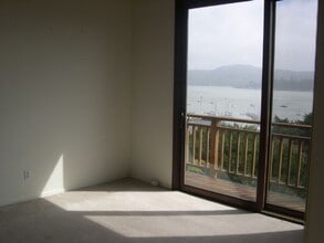 240 Cazneau Ave in Sausalito, CA - Building Photo - Building Photo